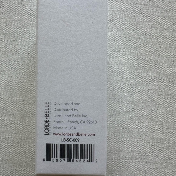 New Never Opened Lorde + Belle Hydra Max Booster MSRP $59 (E3) - Picture 4 of 4